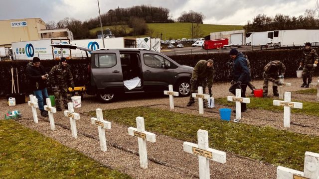 Carré militaire de Langres, bénévoles du SF et élèves gendarmes